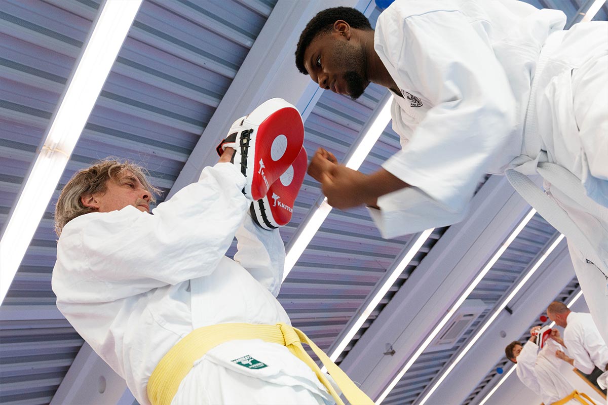 Karate Training Erwachsene Anfänger Unterstufe