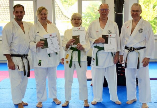 Erfolgreiche Prüfung im Karate Dojo Bad Salzuflen zum 5. Kyu